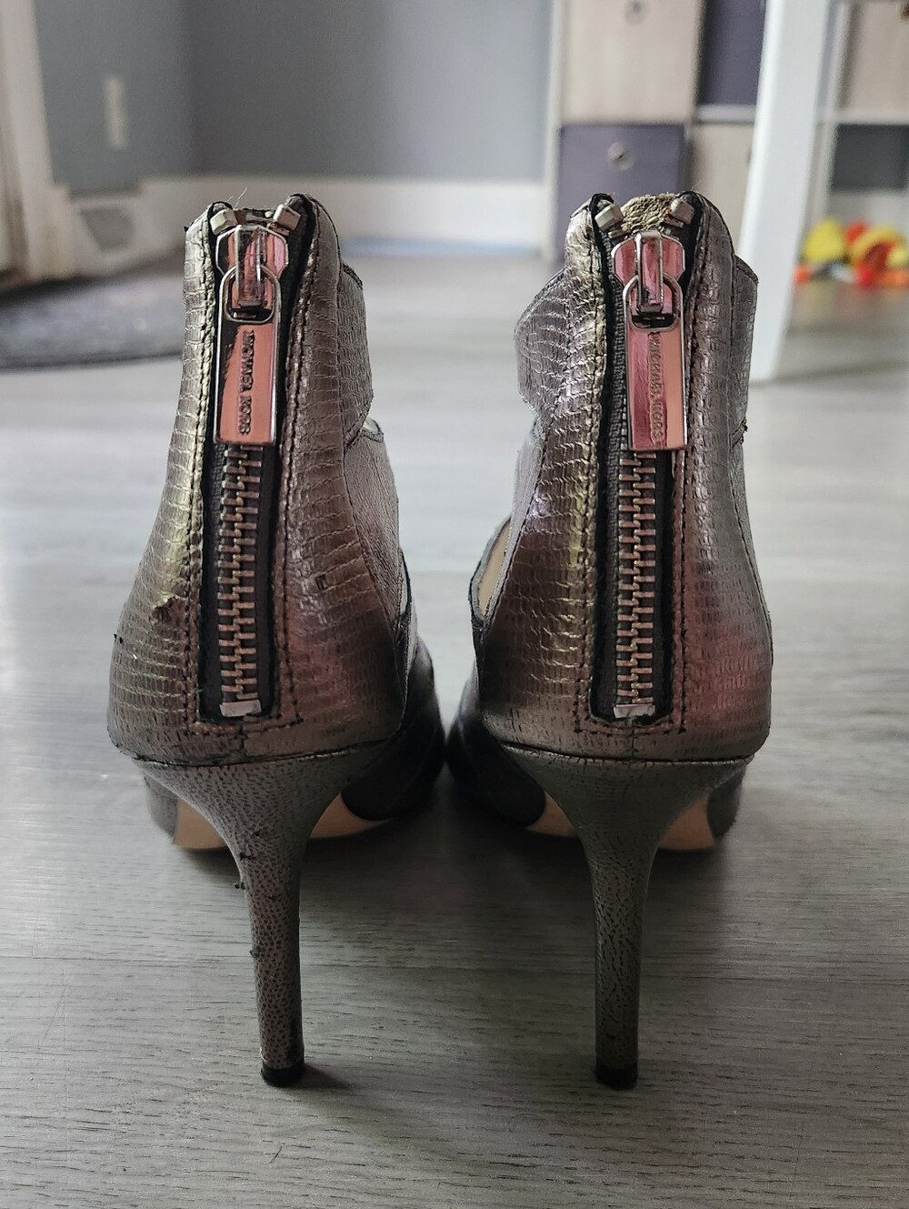 MICHAEL Michael Kors Mavis Open Toe Sandal size 7.5 metallic maximalist glam - Picture 3 of 10